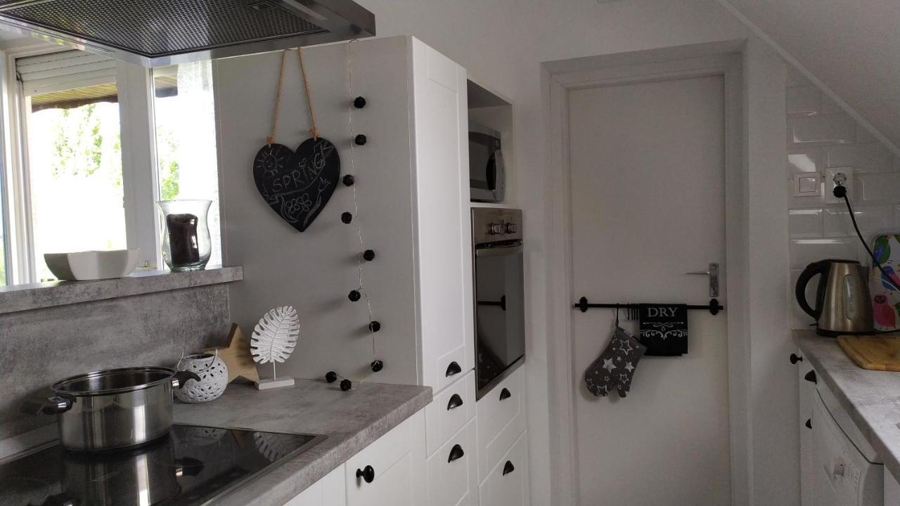 Leander Apartman Balatonlelle Exteriér fotografie
